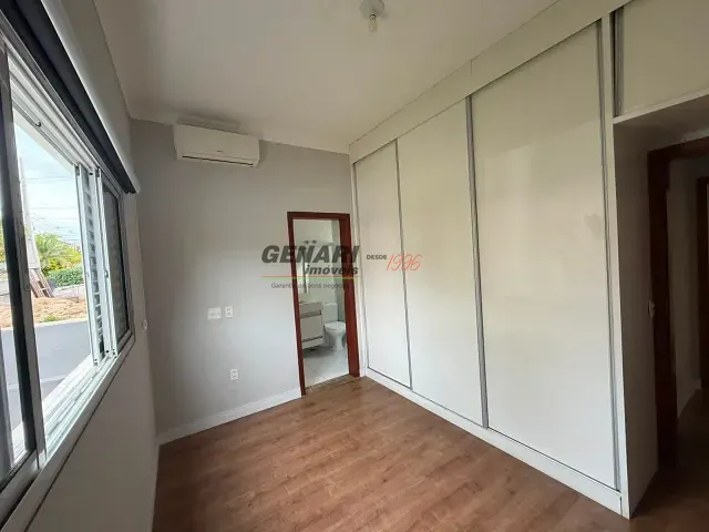 Casa com 300m² 4 quartos e 5 banheiros, para alugar, no bairro Jardim Portal dos Ipês em Indaiatuba