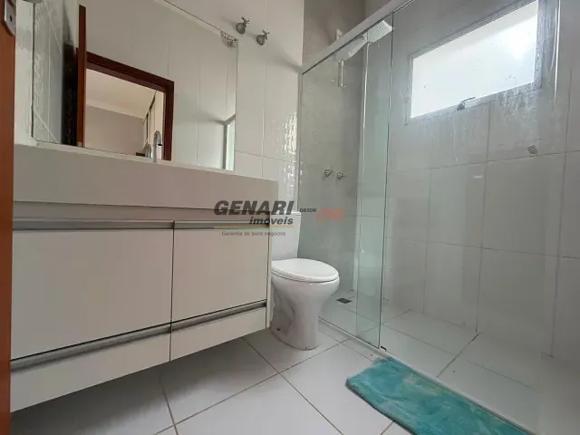 Casa com 300m² 4 quartos e 5 banheiros, para alugar, no bairro Jardim Portal dos Ipês em Indaiatuba