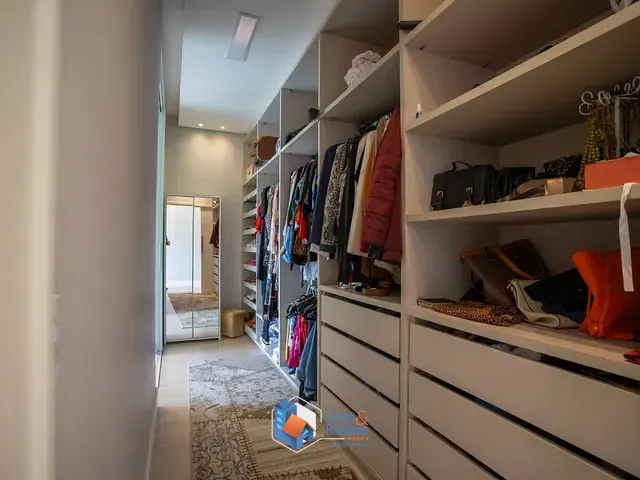 Casa com 1102m² 5 quartos e 7 banheiros, à venda, no bairro Serra dos Lagos (Jordanésia) em Cajamar