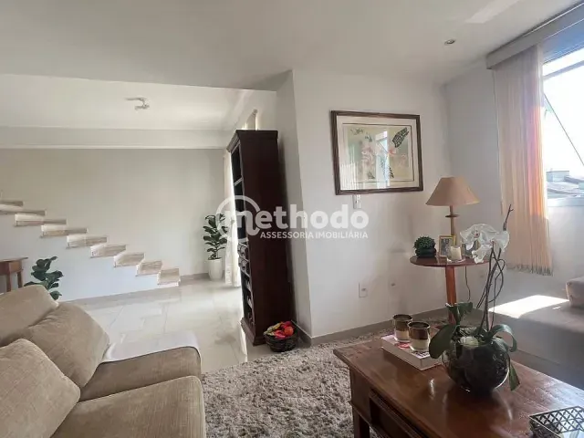 Casa com 250m² 2 quartos e 3 banheiros, à venda, no bairro Chácaras Alpina em Valinhos