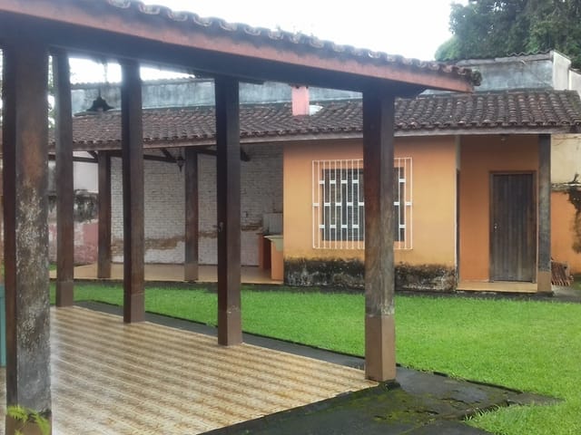 Casa com 1000m² 5 quartos e 1 banheiro, à venda, no bairro Praia do Tenório em Ubatuba