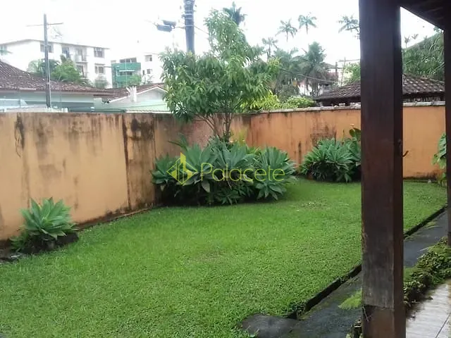 Casa com 1000m² 5 quartos e 1 banheiro, à venda, no bairro Praia do Tenório em Ubatuba