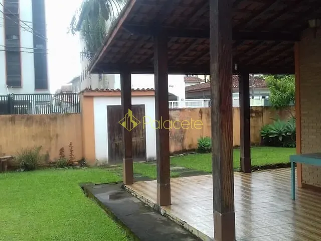 Casa com 1000m² 5 quartos e 1 banheiro, à venda, no bairro Praia do Tenório em Ubatuba