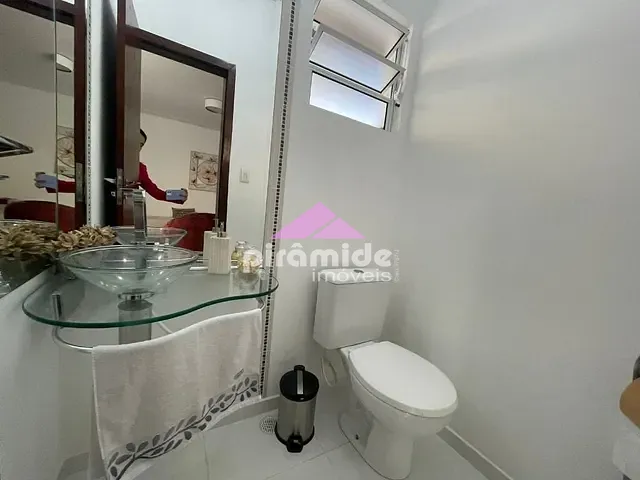 Casa com 250m² 3 quartos e 2 banheiros, à venda, no bairro Bosque dos Eucaliptos em São José dos Campos