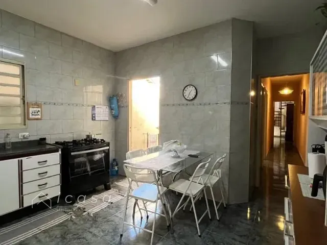 Casa com 150m² 3 quartos e 1 banheiro, à venda, no bairro Vila Naly em Caçapava
