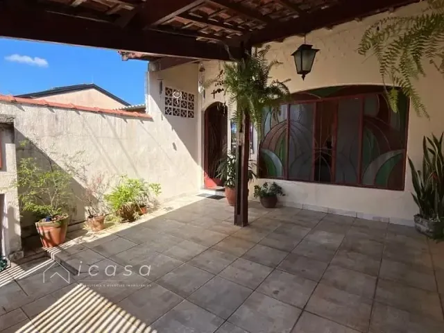 Casa com 150m² 3 quartos e 1 banheiro, à venda, no bairro Vila Naly em Caçapava