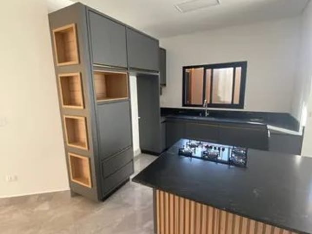 Casa com 250m², à venda, no bairro Bandeira Branca em Jacareí