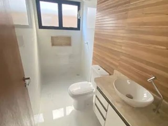 Casa com 250m², à venda, no bairro Bandeira Branca em Jacareí