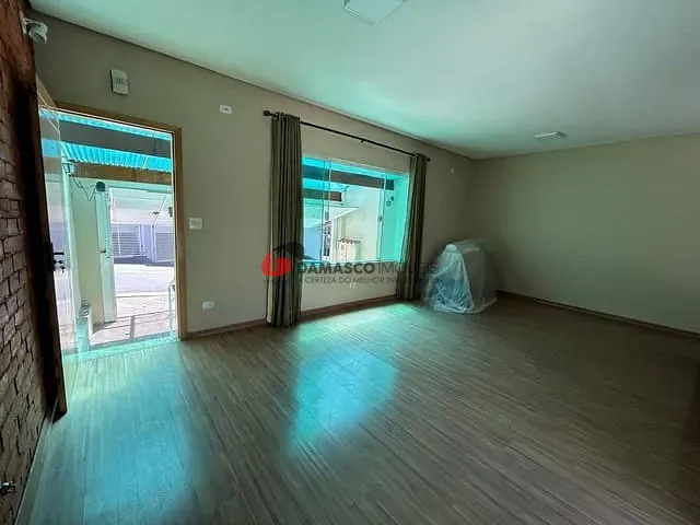 Casa com 188m² 2 quartos e 2 banheiros, à venda, no bairro Santa Maria em São Caetano do Sul