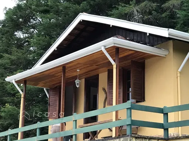 Casa com 2642m² 5 quartos e 5 banheiros, à venda, no bairro Capivari em Campos do Jordão