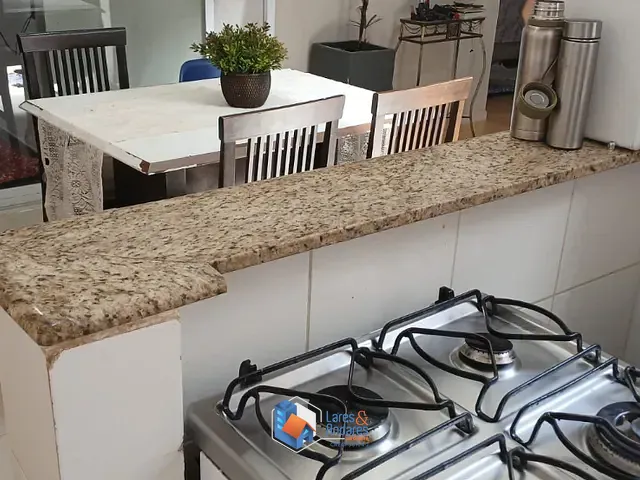 Casa com 200m² 2 quartos e 1 banheiro, à venda, no bairro Jardim Doutor Paulo Gomes Romeo em Ribeirão Preto