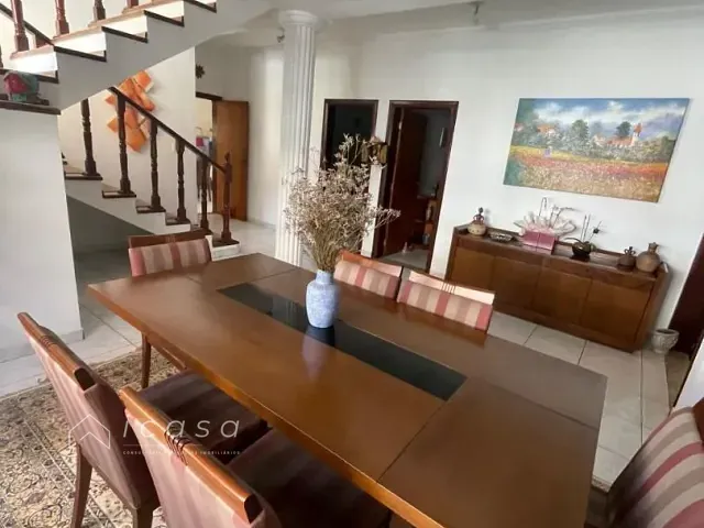 Casa com 450m² 4 quartos e 3 banheiros, à venda, no bairro Jardim Esplanada II em São José dos Campos