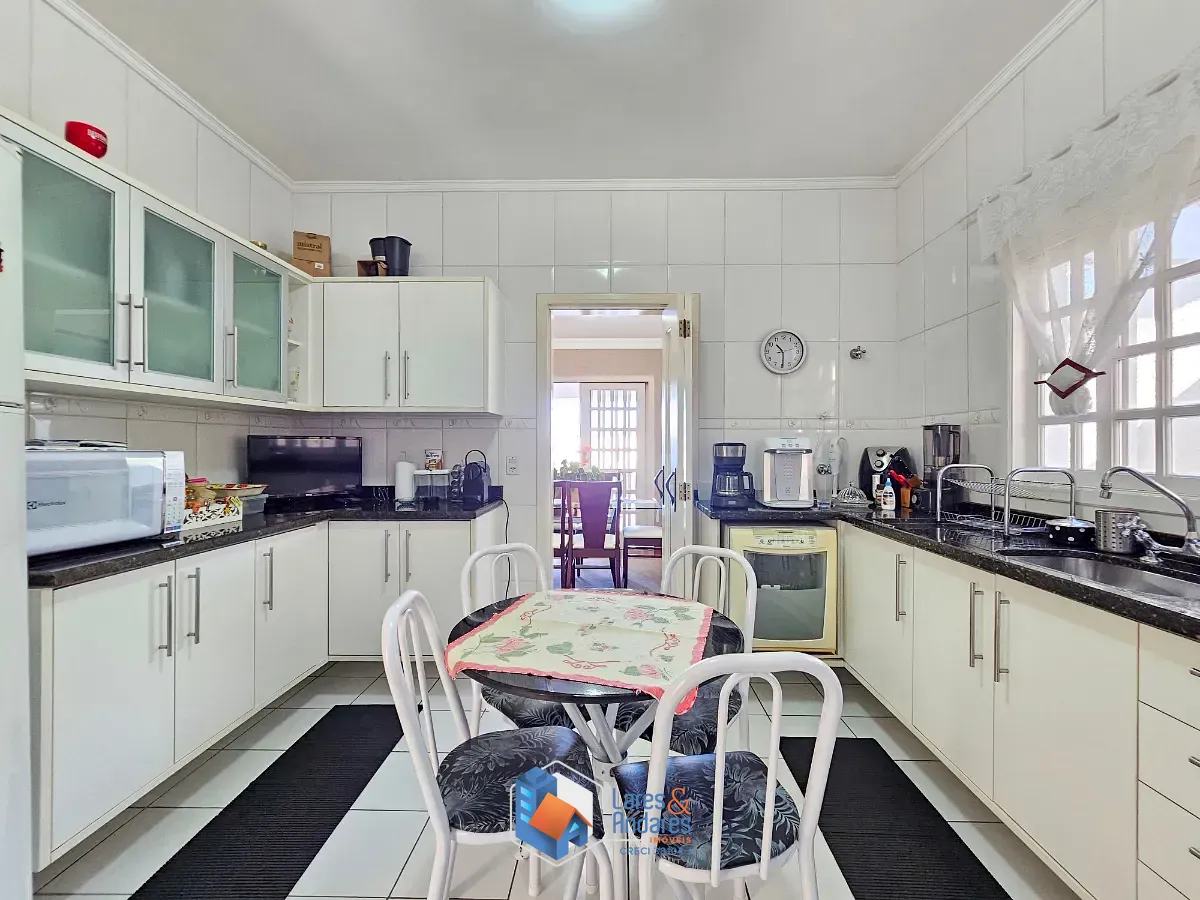 Casa, 4 quartos, 272 m² - Foto 17