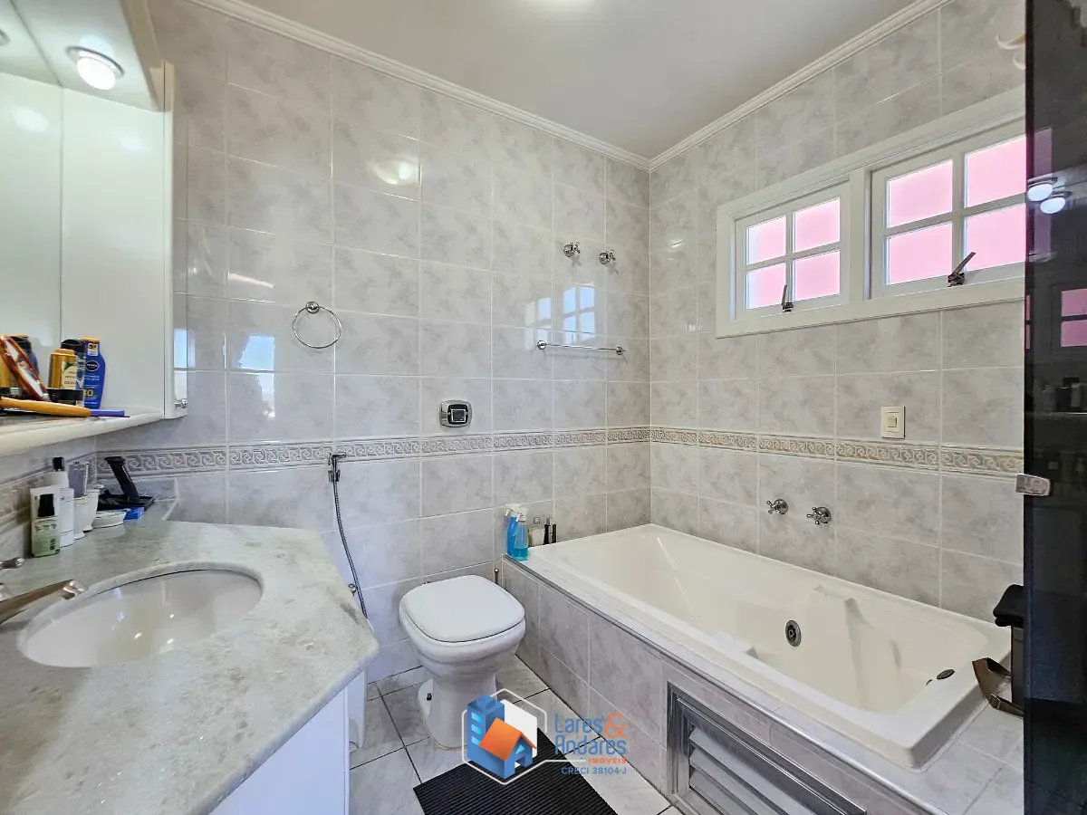 Casa, 4 quartos, 272 m² - Foto 38