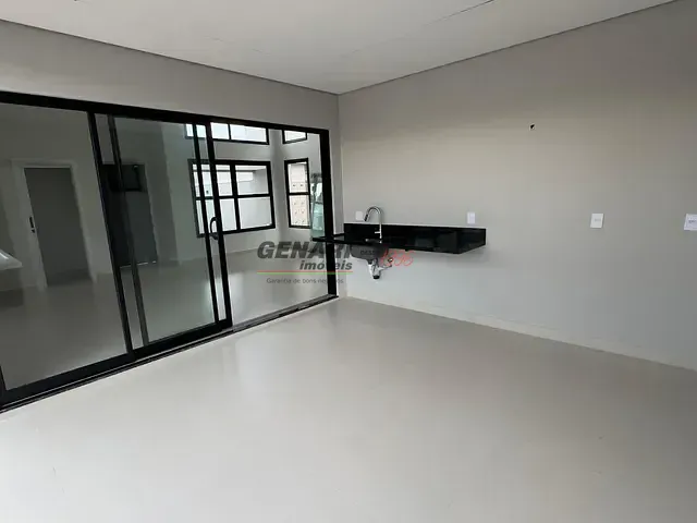 Casa com 282m² 3 quartos e 2 banheiros, para alugar, no bairro Jardim Bela Vista em Indaiatuba