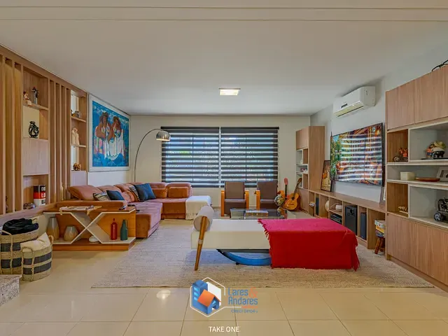 Casa com 194m² 4 quartos e 6 banheiros, à venda, no bairro Bosque em Vinhedo