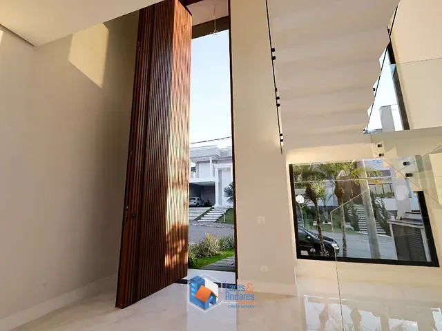 Casa com 600m² 4 quartos e 7 banheiros, à venda, no bairro São Paulo II em Cotia