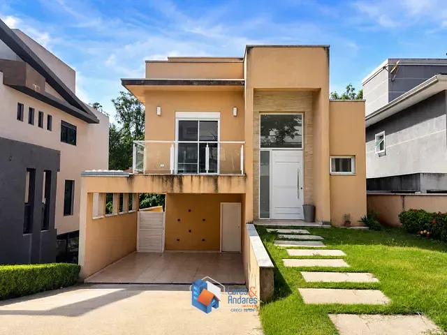 Casa com 280m² 4 quartos e 5 banheiros, à venda, no bairro Suru em Santana De Parnaíba