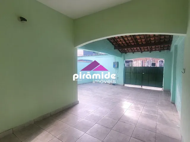 Casa com 200m² 3 quartos e 2 banheiros, para alugar, no bairro Jardim da Granja em São José dos Campos