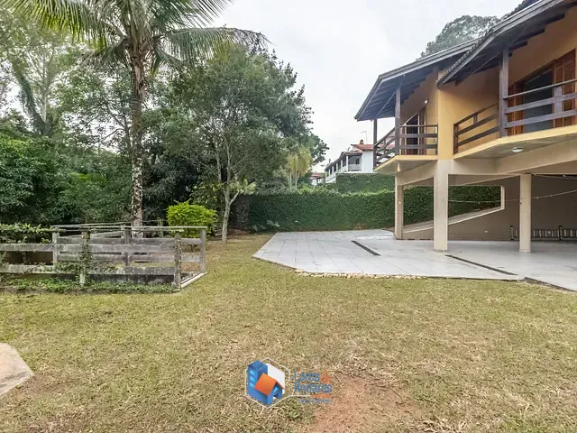 Casa com 1025m² 4 quartos e 6 banheiros, à venda, no bairro Jardim do Golf I em Jandira