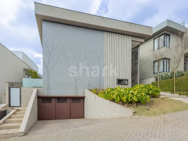 Casa com 517m² 5 quartos e 8 banheiros, à venda, no bairro Tamboré em Santana de Parnaíba