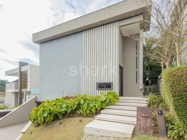 Casa com 517m² 5 quartos e 8 banheiros, à venda, no bairro Tamboré em Santana de Parnaíba