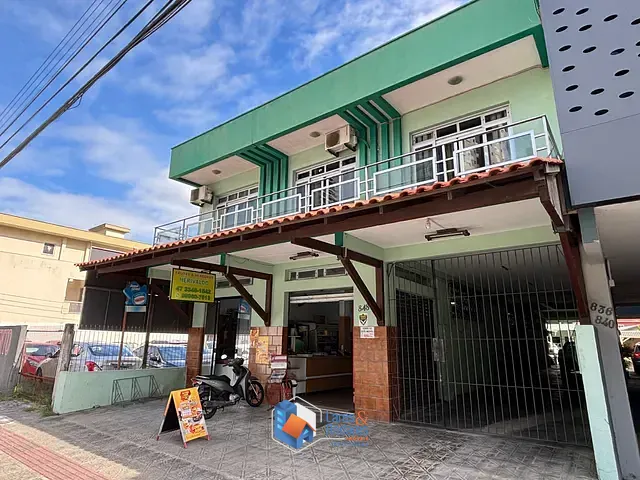 Casa com 435m² 6 quartos e 4 banheiros, à venda, no bairro Fazenda em Itajaí