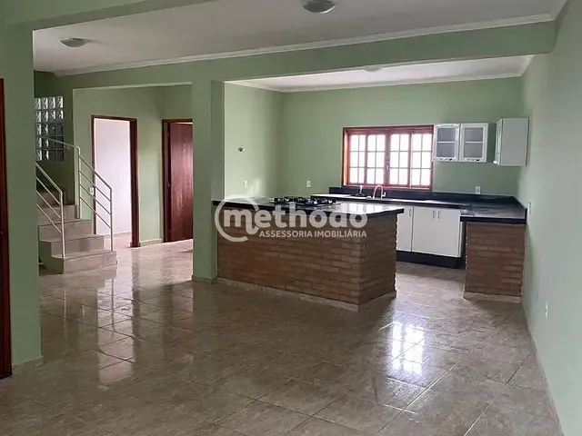 Casa com 367m² 4 quartos e 5 banheiros, à venda ou para alugar, no bairro Loteamento Caminhos de São Conrado (Sousas) em Campinas