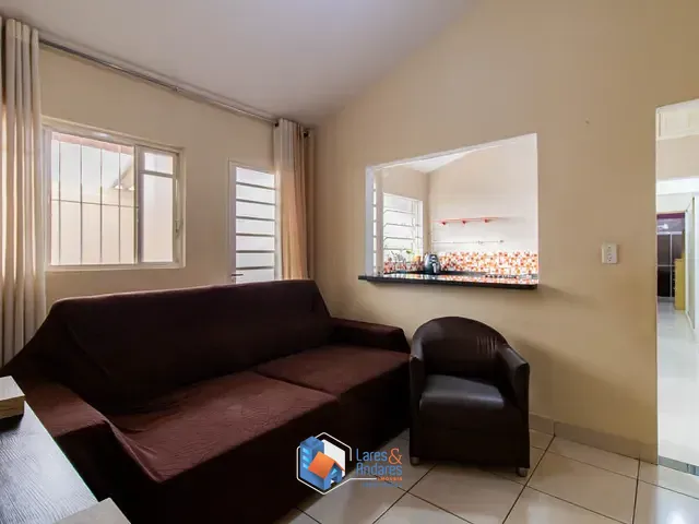 Casa com 182m² 3 quartos e 2 banheiros, à venda, no bairro Chácara São José em Arujá