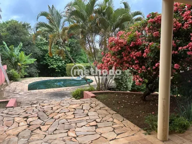 Casa com 1220m² 4 quartos e 4 banheiros, à venda, no bairro Loteamento Caminhos de São Conrado (Sousas) em Campinas