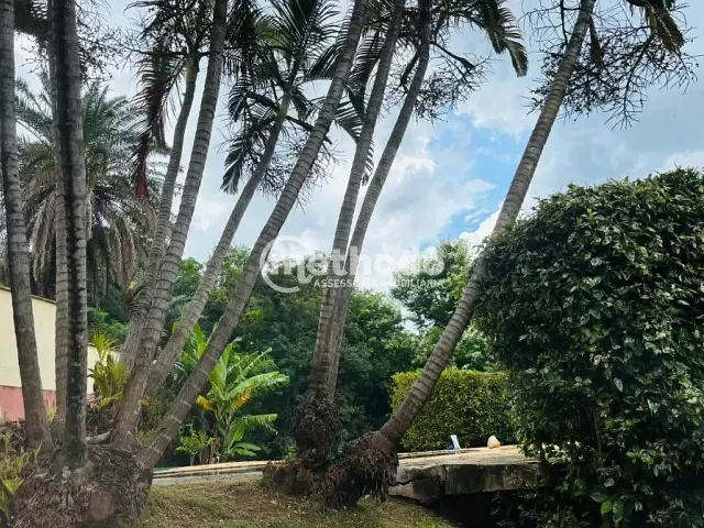 Casa com 1220m² 4 quartos e 4 banheiros, à venda, no bairro Loteamento Caminhos de São Conrado (Sousas) em Campinas