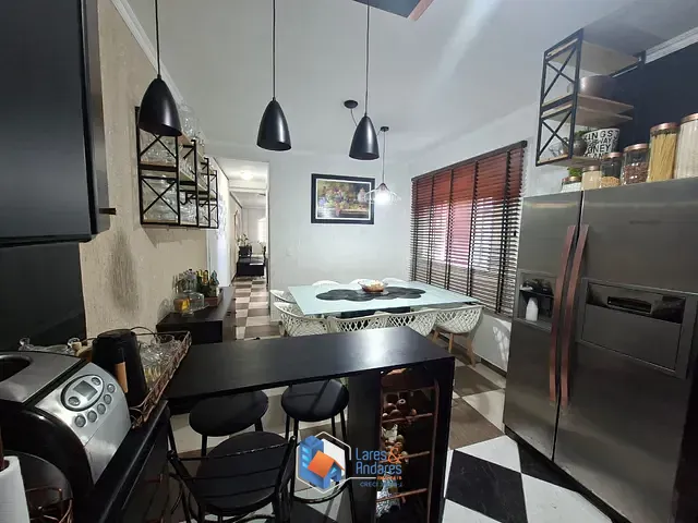 Casa com 125m² 3 quartos e 3 banheiros, à venda, no bairro Parque Miguel Mirizola em Cotia