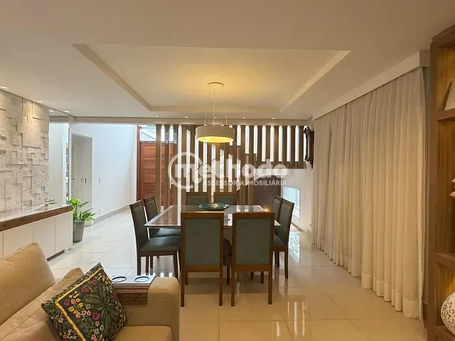 Casa com 390m² 3 quartos e 4 banheiros, à venda, no bairro Parque Brasil 500 em Paulínia