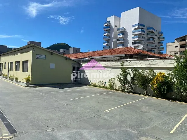 Casa com 85m² 2 quartos e 1 banheiro, à venda, no bairro Martim de Sá em Caraguatatuba