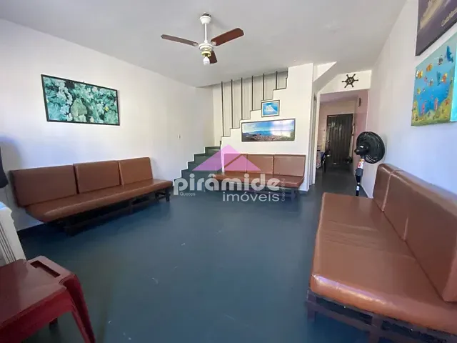 Casa com 85m² 2 quartos e 1 banheiro, à venda, no bairro Martim de Sá em Caraguatatuba