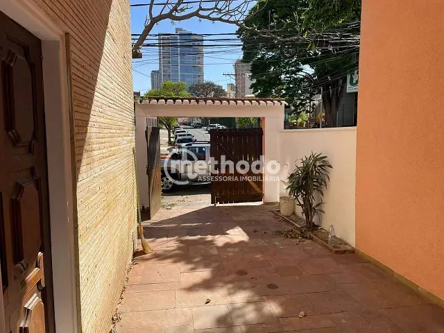 Casa com 330m² 4 quartos e 3 banheiros, para alugar, no bairro Cambuí em Campinas