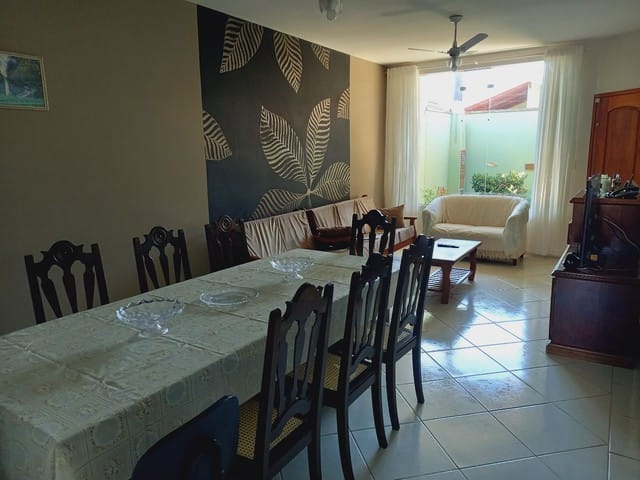 Casa com 263m² 2 quartos e 3 banheiros, à venda, no bairro Benvirá em Tremembé