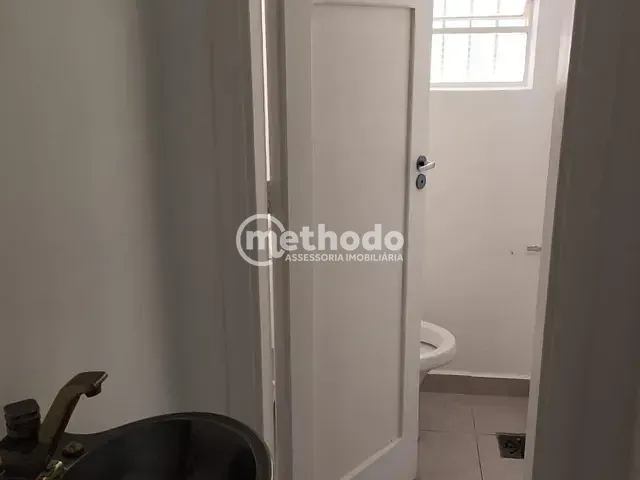 Casa com 330m² 6 quartos e 2 banheiros, para alugar, no bairro Cambuí em Campinas