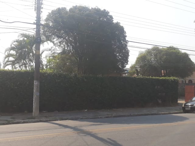 Casa com 620m² 3 quartos e 2 banheiros, à venda, no bairro Jardim da Luz em Taubaté