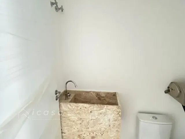 Casa com 255m² 3 quartos e 4 banheiros, à venda, no bairro Cigarras em São Sebastião