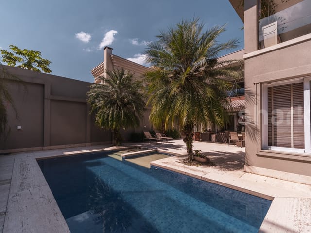 Casa com 800m² 4 quartos e 7 banheiros, à venda, no bairro Tamboré em Santana de Parnaíba