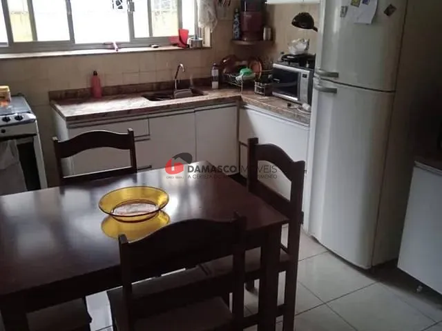 Casa com 200m² 3 quartos e 2 banheiros, à venda, no bairro Santa Maria em São Caetano do Sul