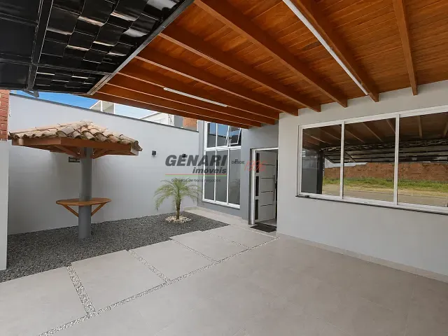 Casa com 150m² 3 quartos e 2 banheiros, para alugar, no bairro Parque Residencial Sabiás em Indaiatuba