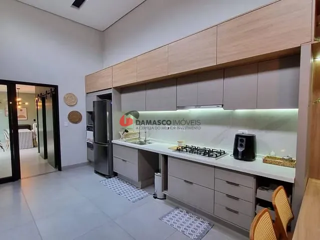 Casa com 220m² 3 quartos e 3 banheiros, à venda, no bairro Cerâmica em São Caetano do Sul