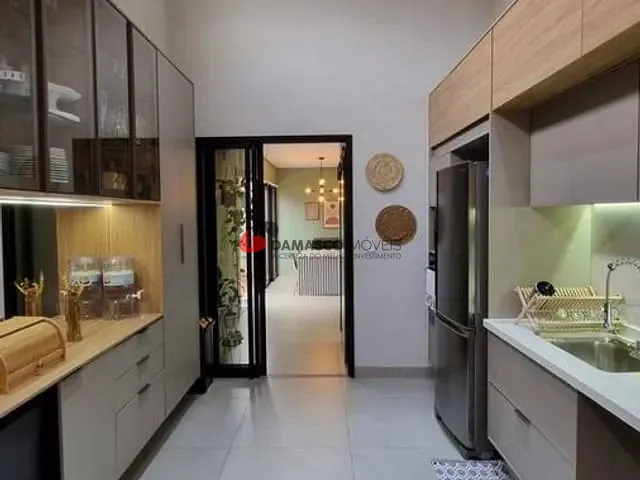 Casa com 220m² 3 quartos e 3 banheiros, à venda, no bairro Cerâmica em São Caetano do Sul