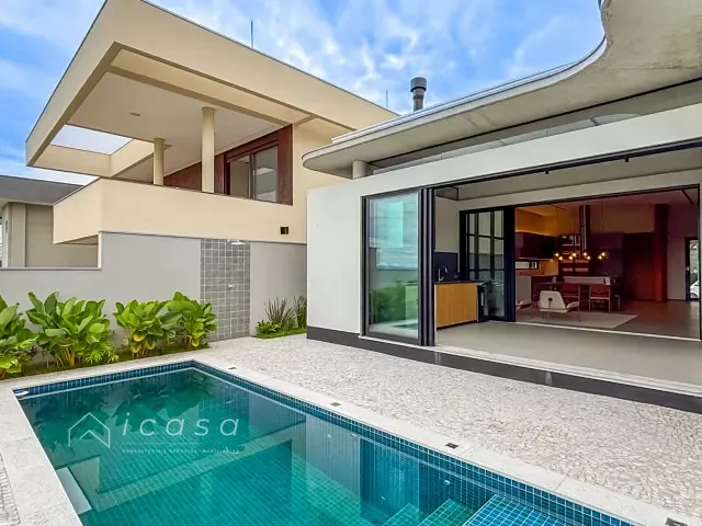 Casa com 480m² 4 quartos e 5 banheiros, à venda, no bairro Condomínio Residencial Montserrat em São José dos Campos