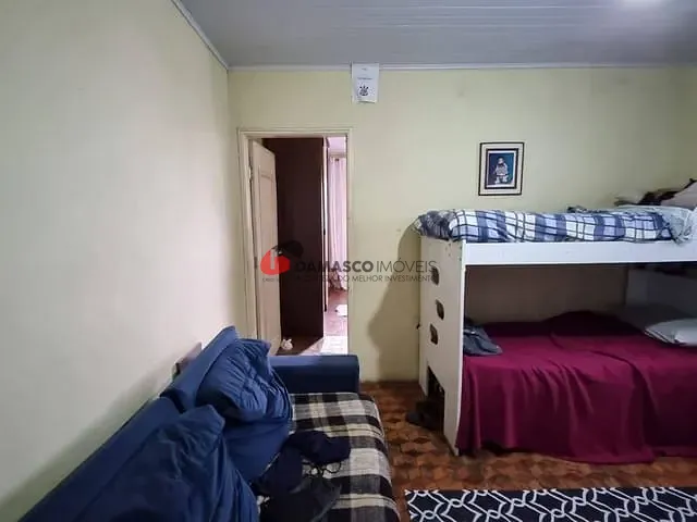 Casa com 201m² 2 quartos e 1 banheiro, à venda, no bairro Vila Aquilino em Santo André