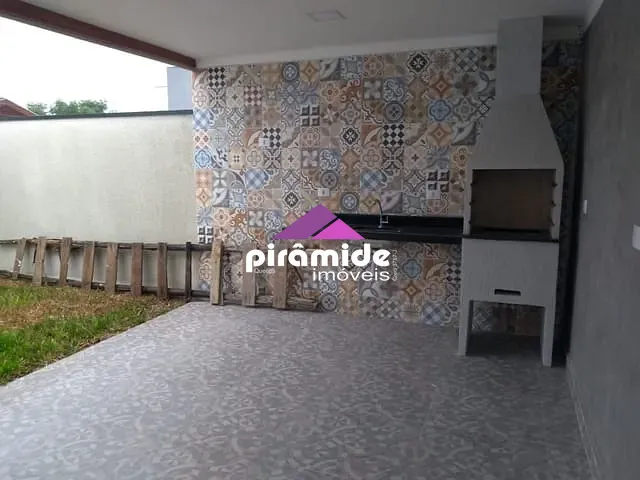 Casa com 175m² 3 quartos e 3 banheiros, à venda, no bairro Loteamento Villa Branca em Jacareí