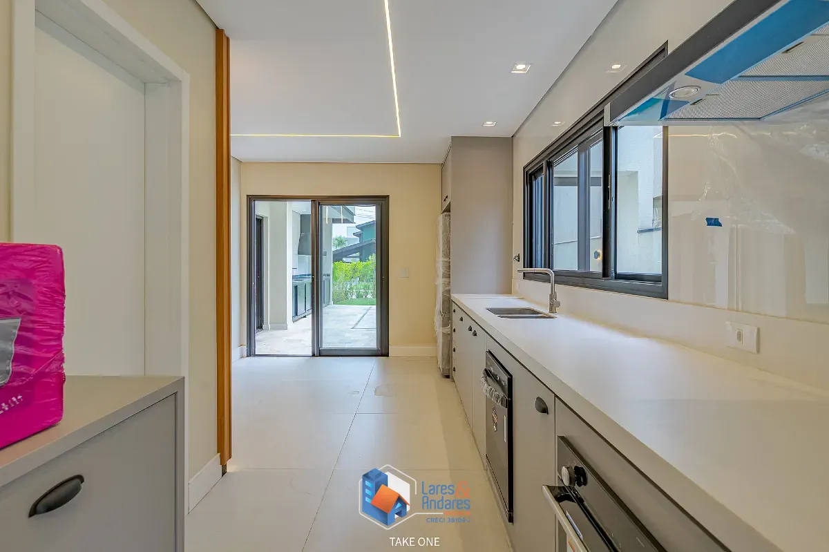 Casa, 3 quartos, 230 m² - Foto 15