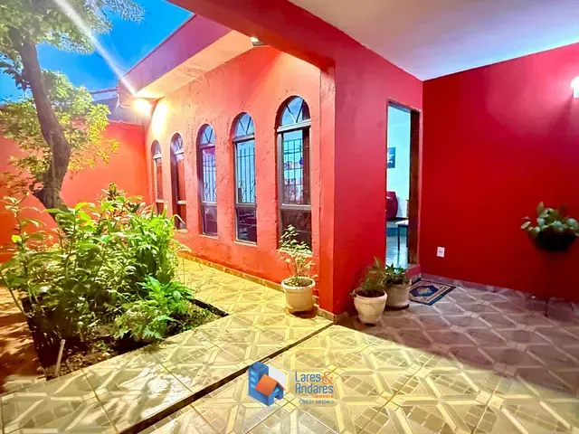 Casa com 200m² 3 quartos e 2 banheiros, à venda, no bairro Avelino Alves Palma em Ribeirão Preto